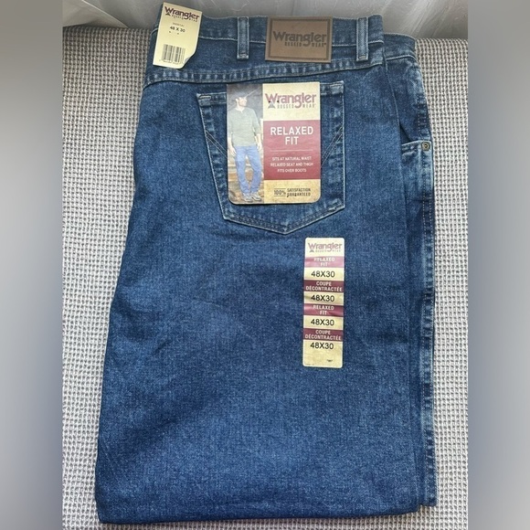 Wrangler Rugged Wear Blue Jeans
Mens 48x30 Relaxed Fit Over Boot Big & Tall NWT - Picture 1 of 2